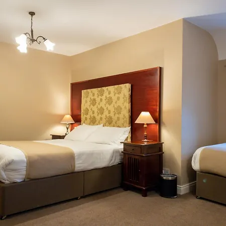 Hotel Leenane 3*