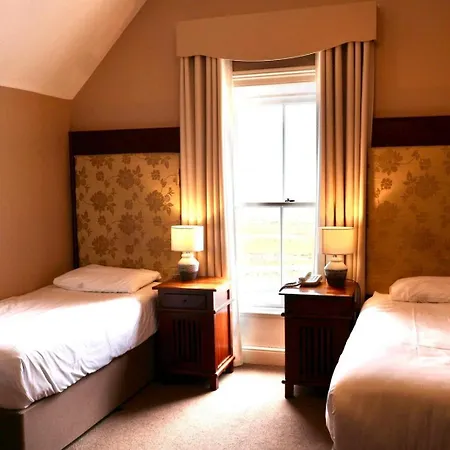 Szálloda Leenane 3*