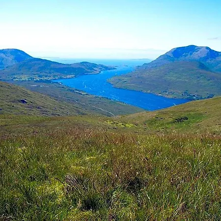 Leenane Отель 3*