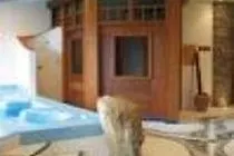 里纳内酒店 里南