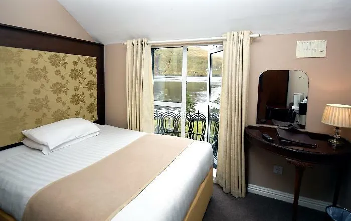 Hotel Leenane Leenaun